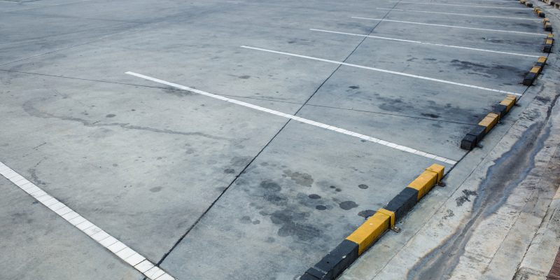 What to Expect from Our Parking Lot Cleaning Services